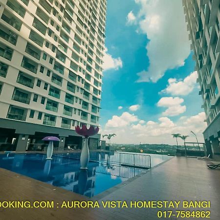 Aurora Vista Homestay Bangi At Vista Bangi With Wifi Netflix Gym Sauna Coway Swimming Pool-River View カジャン エクステリア 写真