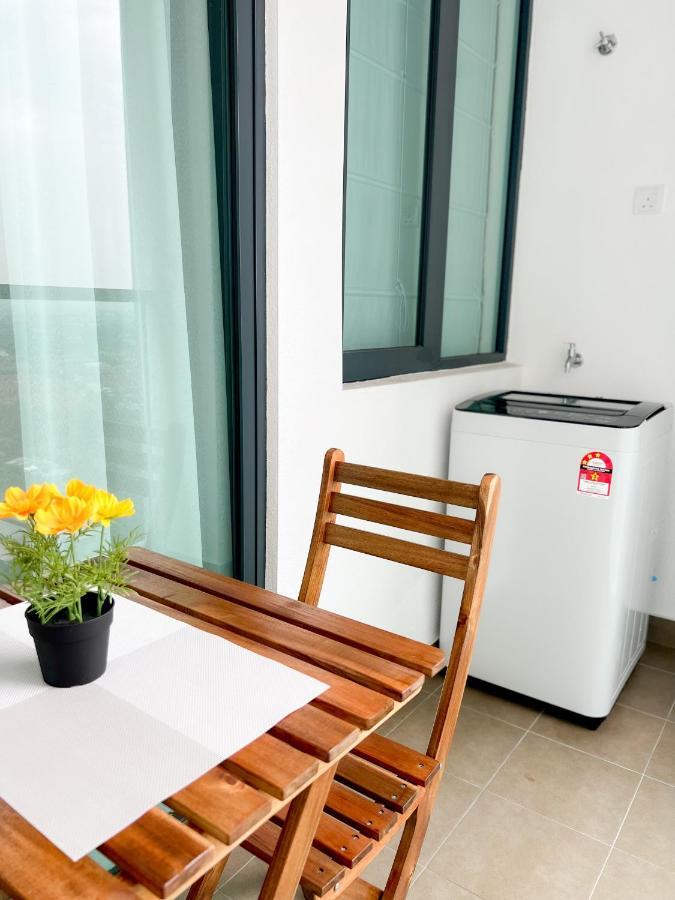 Aurora Vista Homestay Bangi At Vista Bangi With Wifi Netflix Gym Sauna Coway Swimming Pool-River View カジャン エクステリア 写真