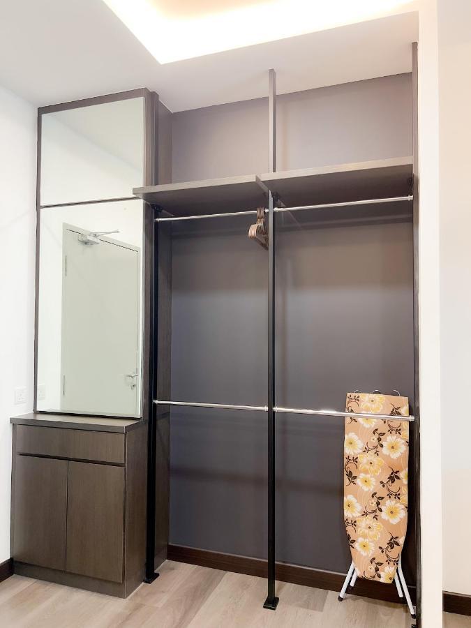 Aurora Vista Homestay Bangi At Vista Bangi With Wifi Netflix Gym Sauna Coway Swimming Pool-River View カジャン エクステリア 写真