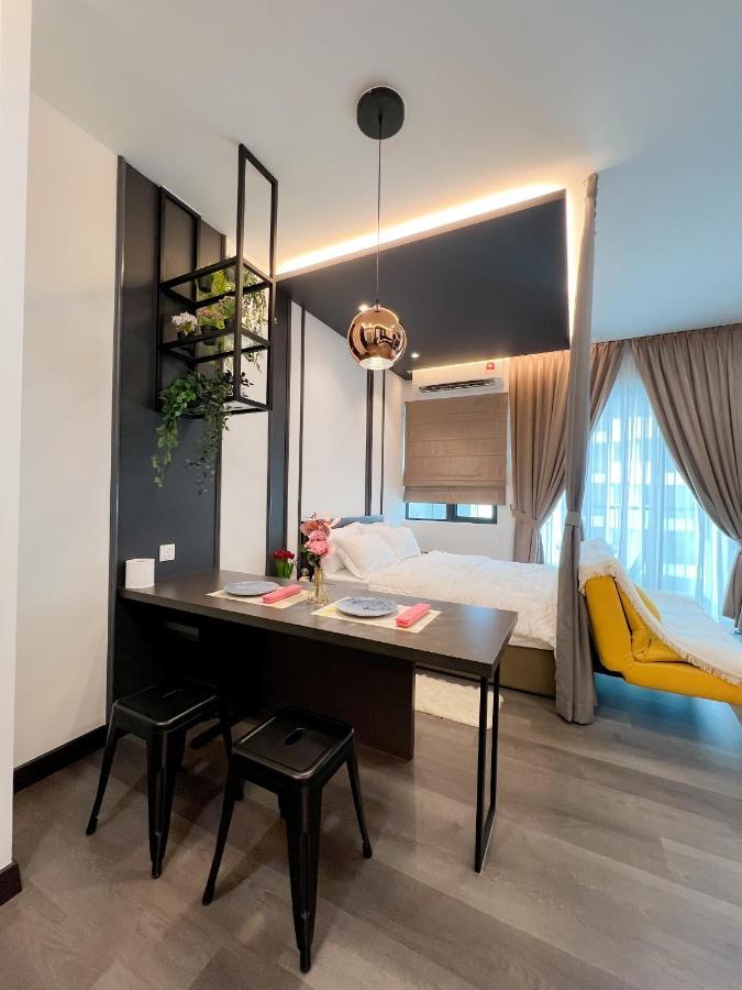 Aurora Vista Homestay Bangi At Vista Bangi With Wifi Netflix Gym Sauna Coway Swimming Pool-River View カジャン エクステリア 写真