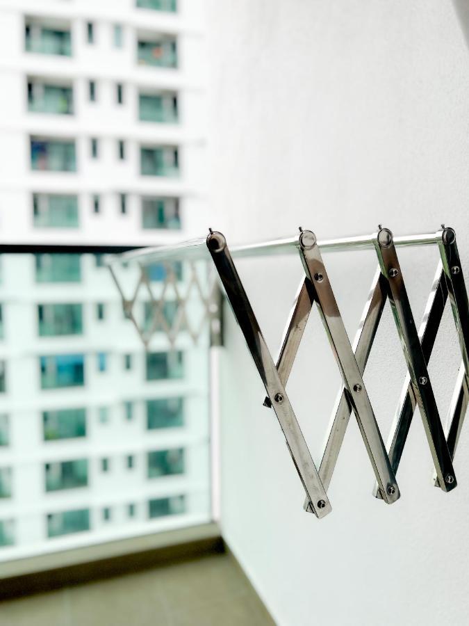 Aurora Vista Homestay Bangi At Vista Bangi With Wifi Netflix Gym Sauna Coway Swimming Pool-River View カジャン エクステリア 写真