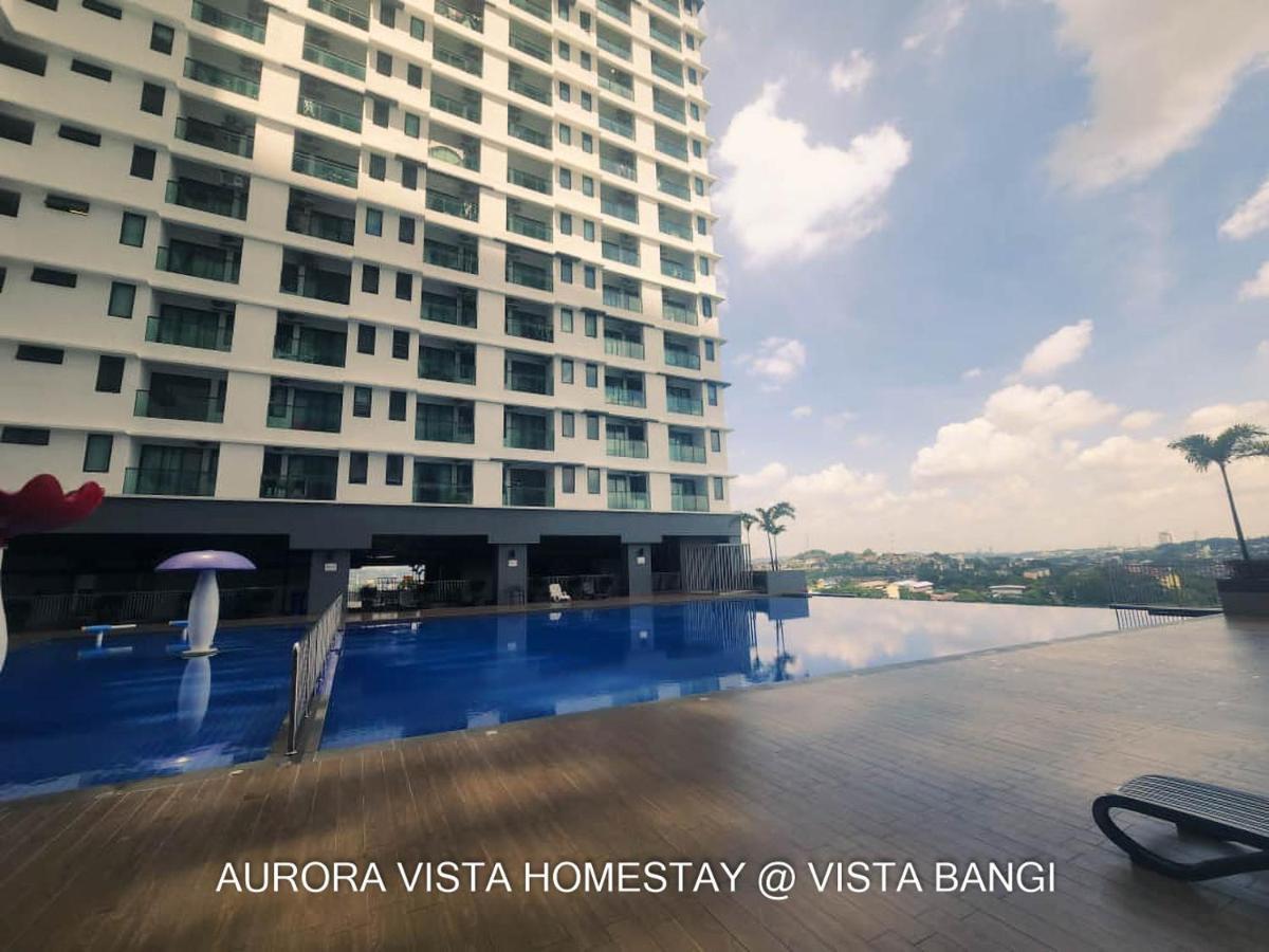 Aurora Vista Homestay Bangi At Vista Bangi With Wifi Netflix Gym Sauna Coway Swimming Pool-River View カジャン エクステリア 写真