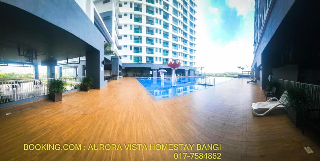 Aurora Vista Homestay Bangi At Vista Bangi With Wifi Netflix Gym Sauna Coway Swimming Pool-River View カジャン エクステリア 写真