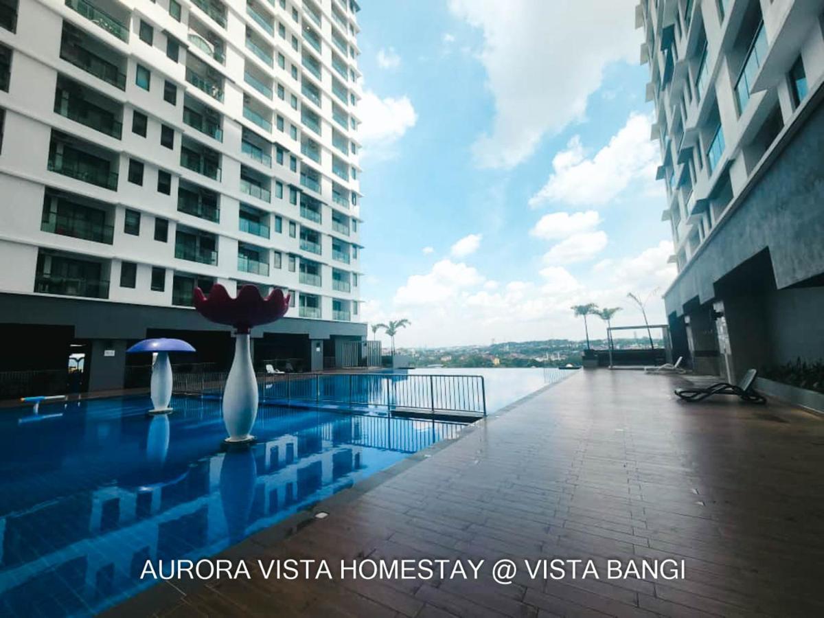 Aurora Vista Homestay Bangi At Vista Bangi With Wifi Netflix Gym Sauna Coway Swimming Pool-River View カジャン エクステリア 写真